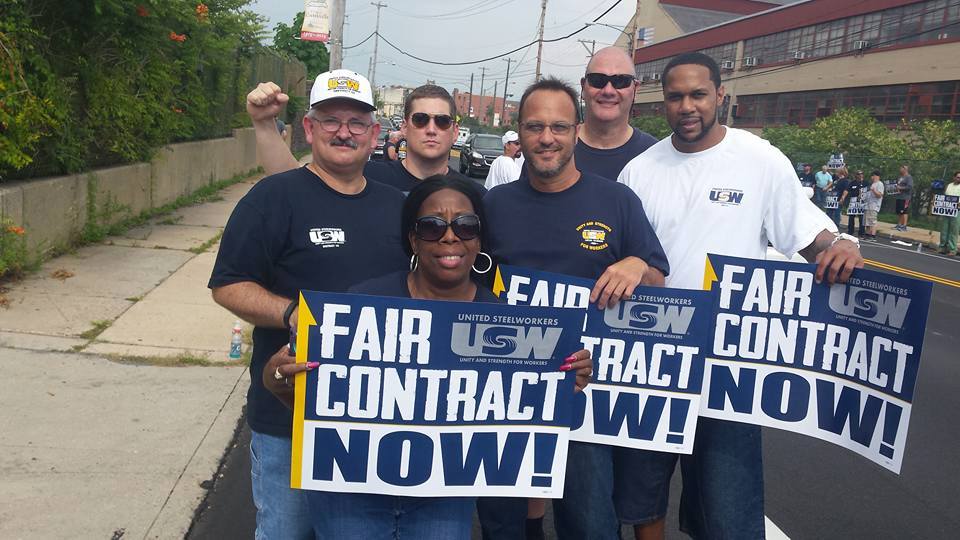 USW members take action for fair contract with U.S. Steel and ArcelorMittal