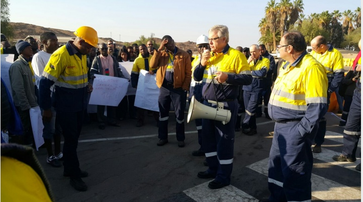 Rio Tinto workers protesting agains surveillance tactics by the company