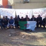 De jeunes membres du syndicat prennent part aux actions de grève en Algérie.