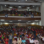 La foule célébrant le Premier mai à Dacca, au Bangladesh