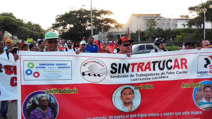 With the support of other organizations, Sintratucar organized a series of protests and a mass meeting of members at the factory gates on 17 December. 