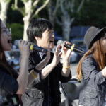 Le groupe culturel des travailleurs, dont le nom veut dire “Teintés de Chansons,” se produit lors de la manifestation du 24 mai. Photo : SHIN, Dong-Jun